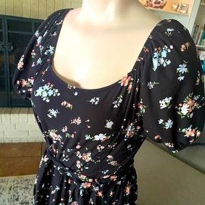 Black flower print dress- stretchy w/back tie.